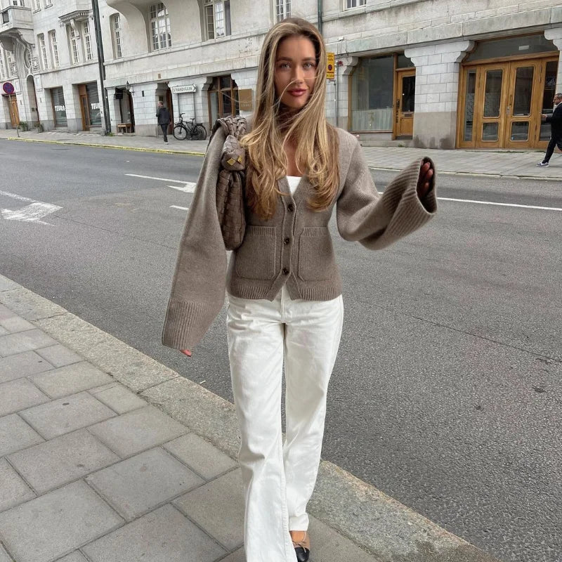 Loana - Cardigan for women with V-neck and buttons